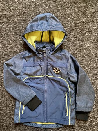 Coole Softshelljacke S.Oliver Gr 110 Jungen