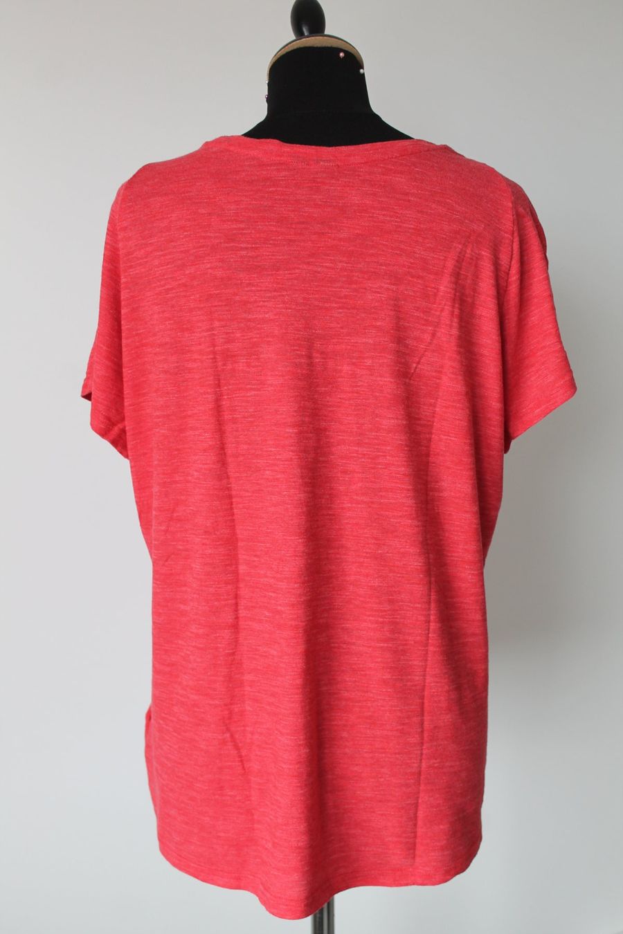 Adidas T-shirt: T-Shirt ADIDAS taille XL – Usato da Chez-le-Bart venduto da jasse 1