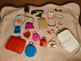Barbie Zubehör: Taschen, Sonnenbrillen und Schmuck