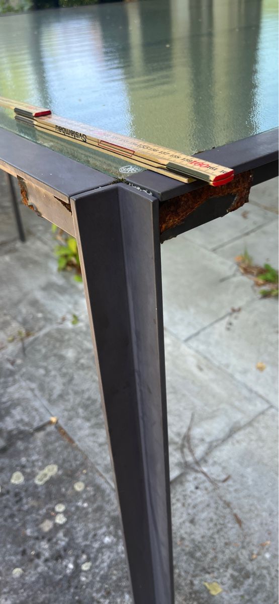 Tables: Gartentisch Glas mit Metallrahmen – D'occasion à Seuzach par Pasc_fr 9