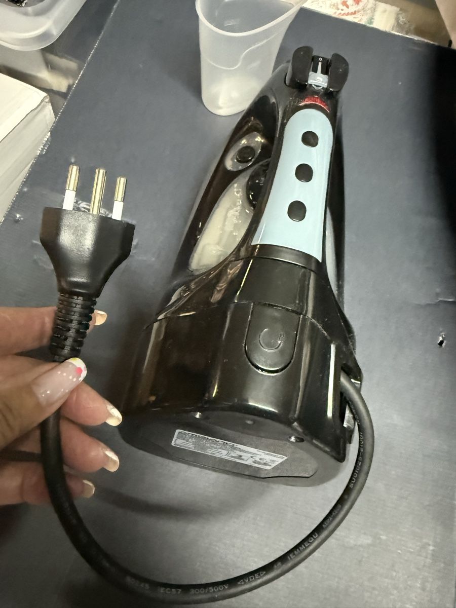 Fers à repasser: Fer vapeur AMBIANO avec câble rétractable 2200W – D'occasion à Lausanne par Doudoutze 2