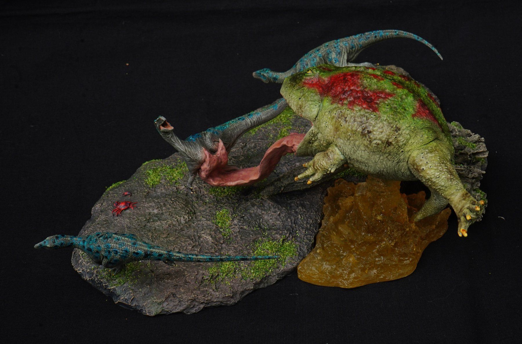 Figuren: Beelzebufo vs. Masiakasaurus 1:5 by SenSen – Gebraucht aus Selzach von Ataraxus 7