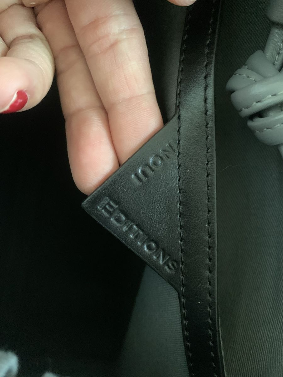 Sacs femmes: Inoui editions tasche grau – D'occasion à Zürich par Nikuska32 8