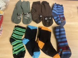 6 Kinder Socken, Gr. 27-30Herbst/Winter Motive!