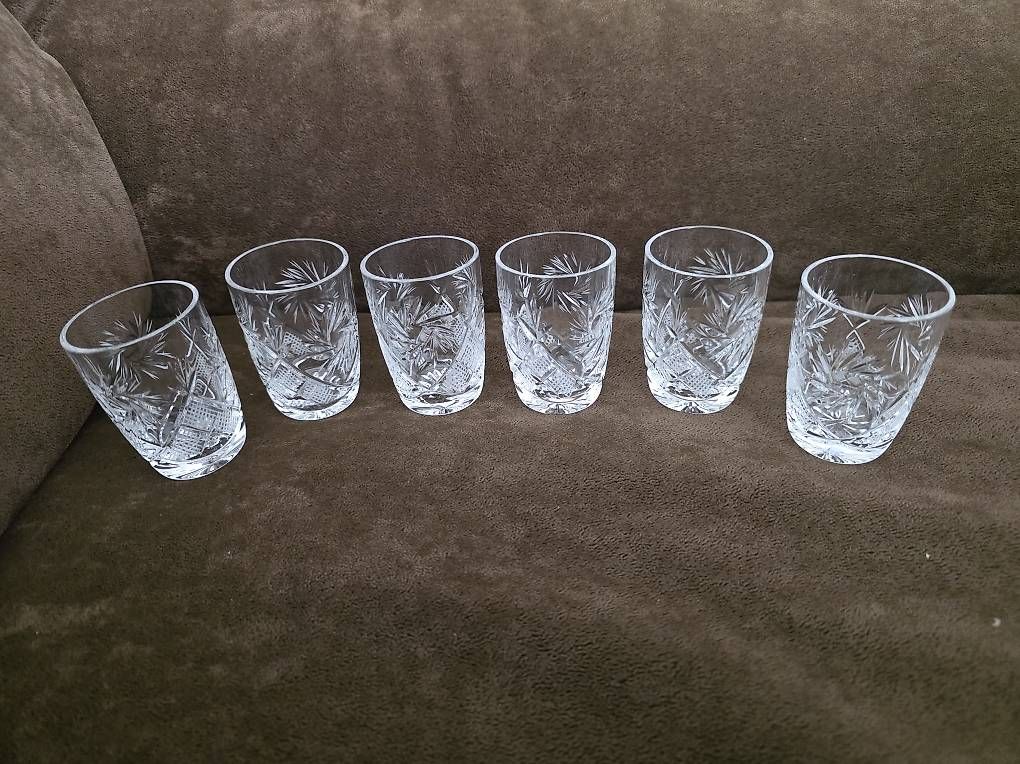 Bicchieri: 6 Kristallglas Schnapsgläser mit Schliff – Nuovo e nell'imballaggio originale da Hölstein venduto da dmi_my97