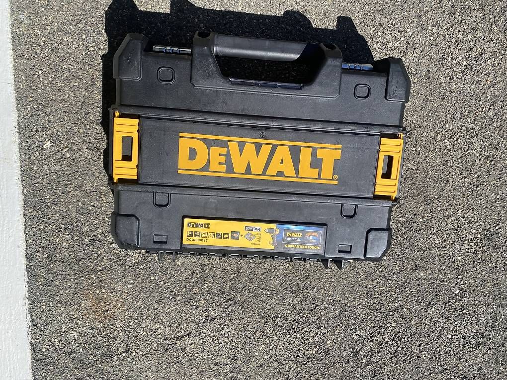 Perceuses: Dewalt 18 v – D'occasion à Erlinsbach SO par AgimR01 1