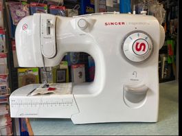 Nähmaschine Singer Inspiration, mit div. Zubehör, ab Fr. 1.-