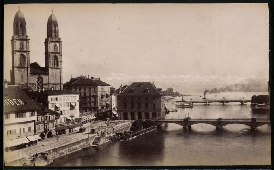 Fotografie & Manifesti: Fotografie Zürich, Teilansicht mit Kirc – Usato da Berlin venduto da bartko-reher