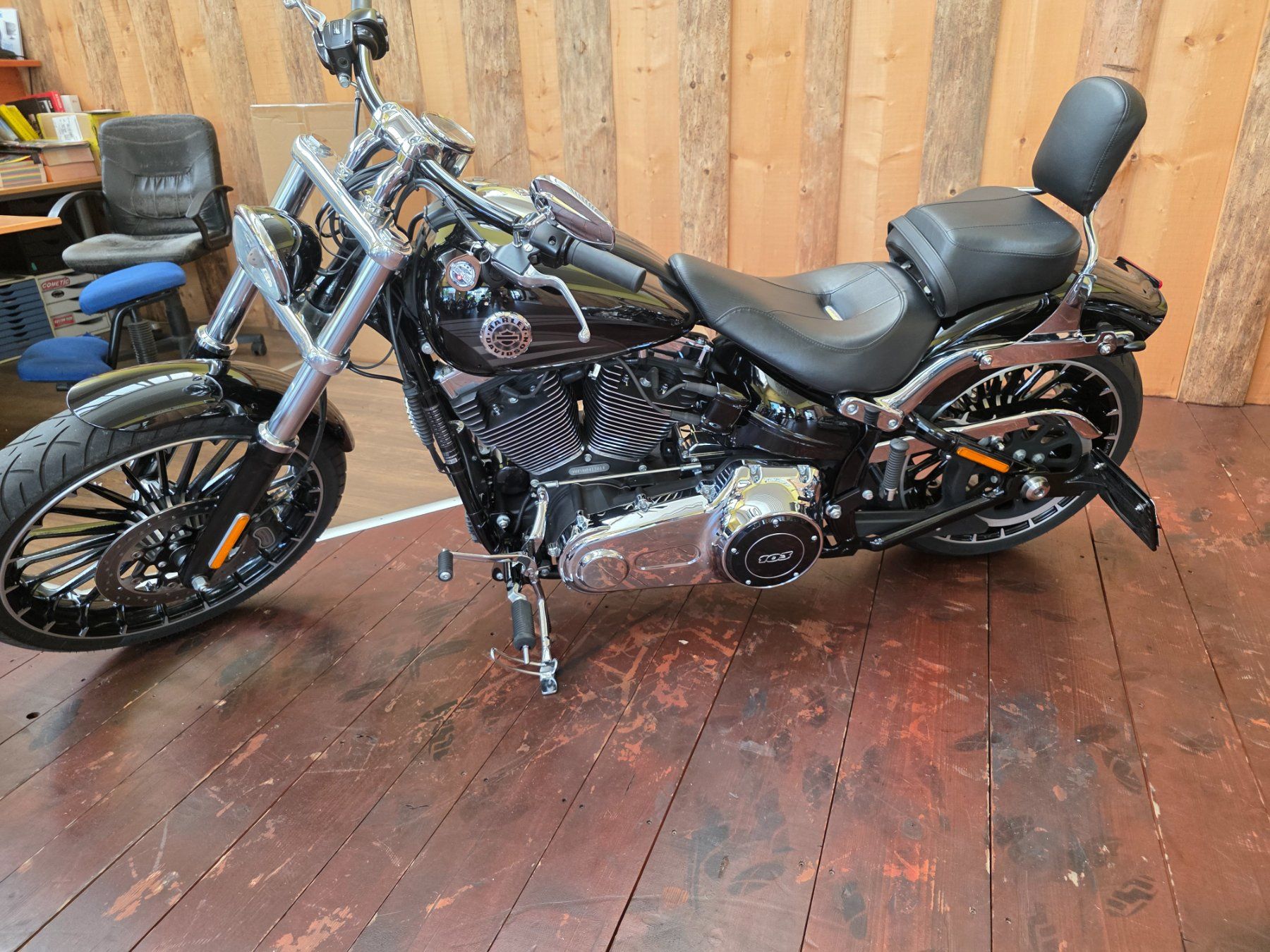 Harley-Davidson Chopper: Harley Davidson FXSB Breakout 103 – Usato da Oberwil BL venduto da miskolcy 8