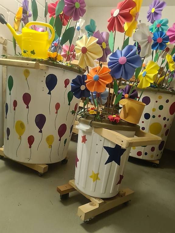 Vasi per fiori: Fasnacht Blumentöpfe – Usato da Bad Ragaz venduto da drumchri 3