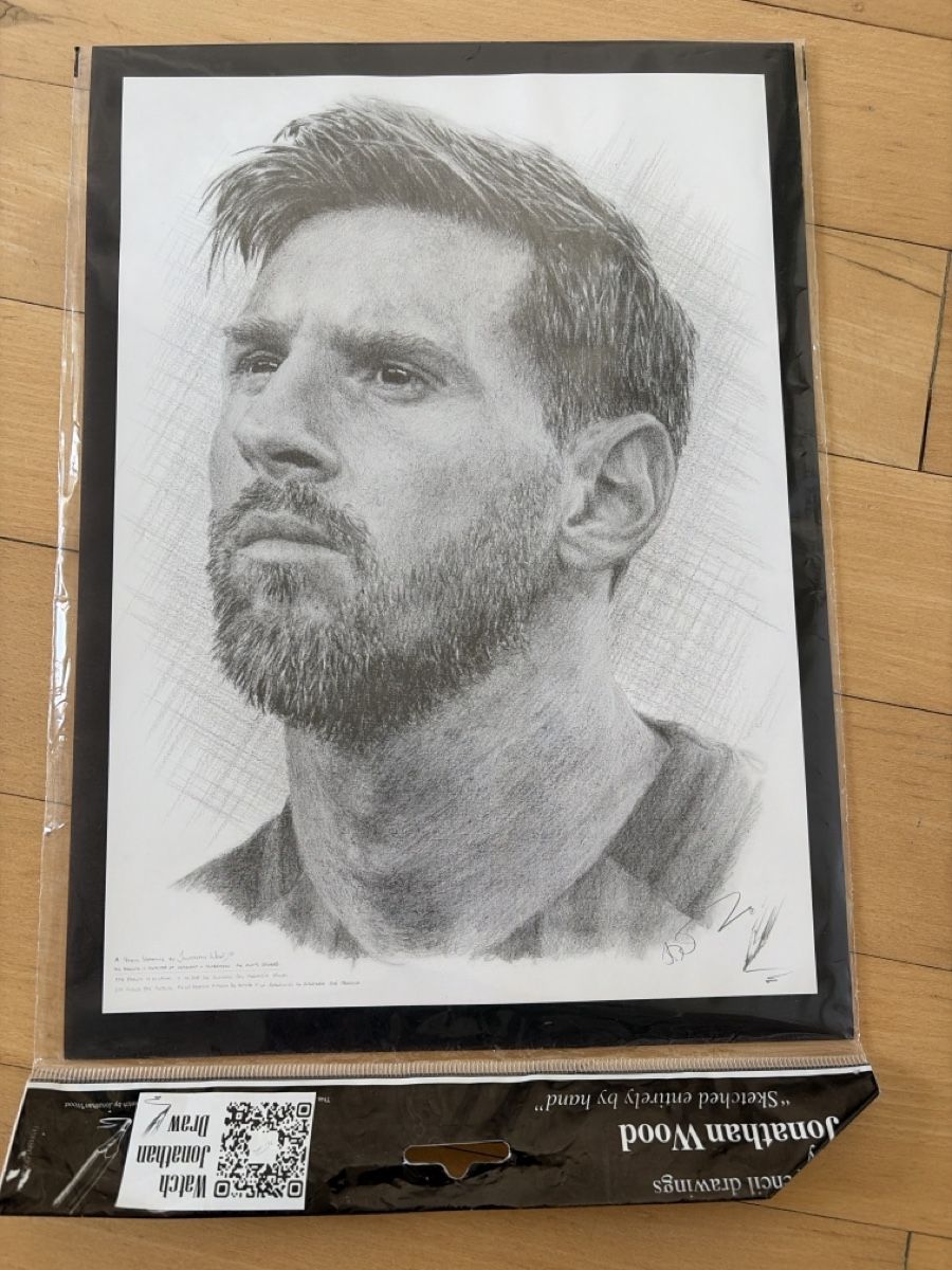 Foto & Immagini:  Bleistiftzeichnung Lionel Messi  – Nuovo e nell'imballaggio originale da Oberentfelden venduto da Elifant