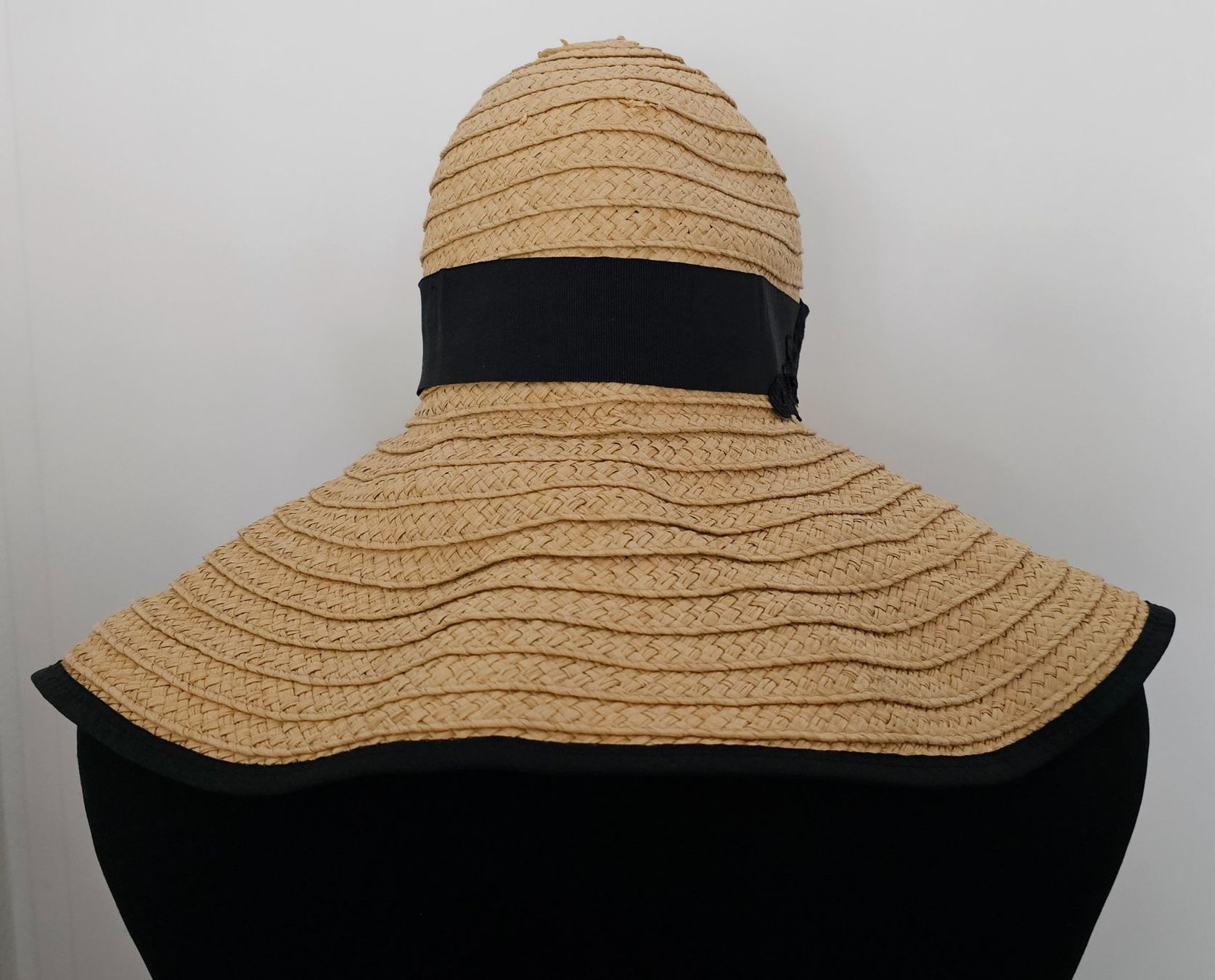 Copricapi, berretti & cappellini: Grand chapeau de paille – Usato da Court venduto da Jovi2 6