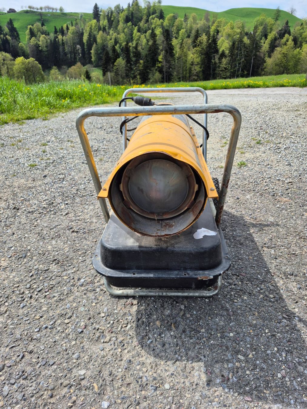 Radiatori: Master Heizkanone – Usato da Schönenberg ZH venduto da Split 4