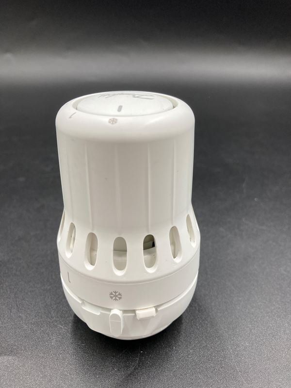 Heizgeräte: DANFOSS | Thermostat | Weiss | Heizkörper – Gebraucht aus Wittenbach von Restwert_St-Gallen 1