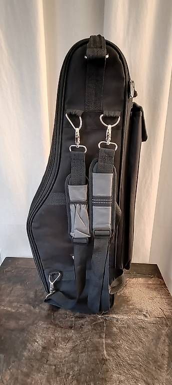 Strumenti musicali: Ritter Tenorsax Gig Bag  – Usato da Winterthur venduto da osclarinet 3