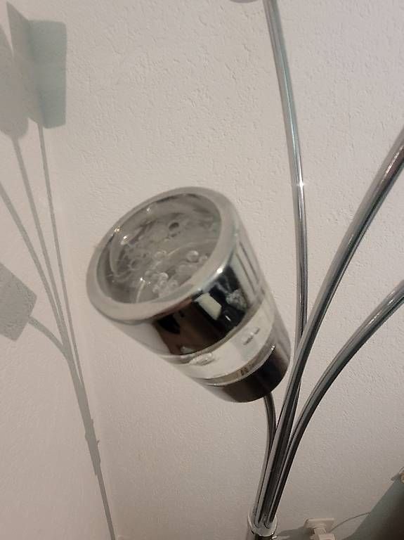 Lampade: Ständerlampe LED – Usato da Utzenstorf venduto da Werfer