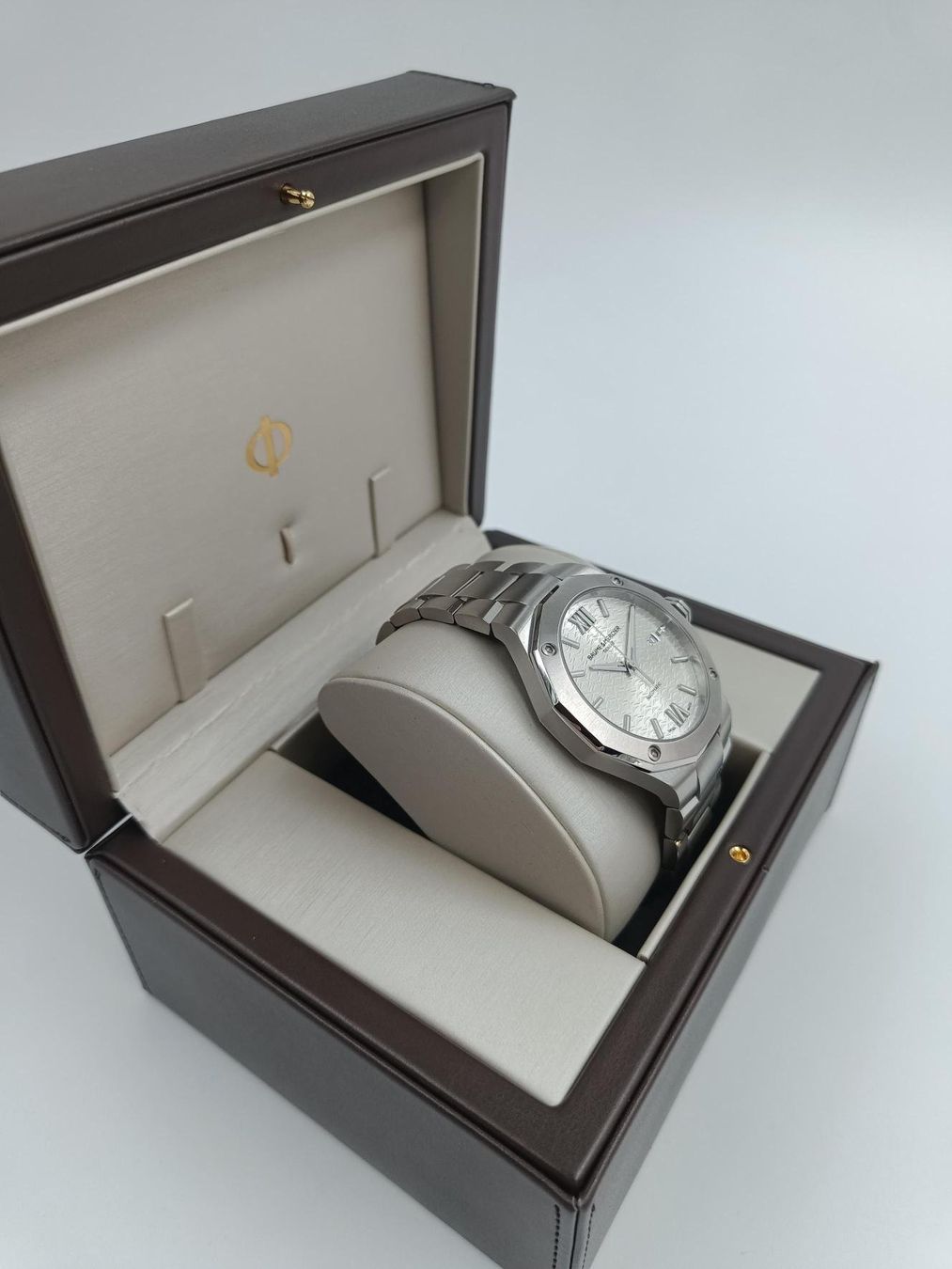 Baume & Mercier Uhren: BAUME & MERCIER " RIVIERA ", 42MM – Neu (gemäss Beschreibung) aus Luzern von EdiGem 4