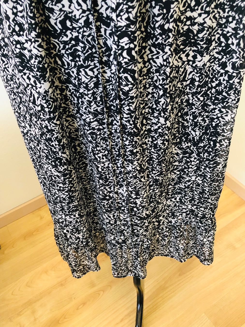 Paul Kehl Kleider: Schickes Maxikleid mit Muster, Grösse 36, neuwertig – Neu (gemäss Beschreibung) aus Arlesheim von leyRum4.5 5