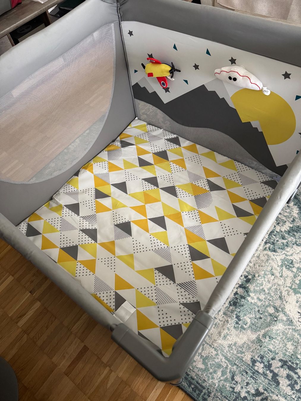 Joie Box & Barriere di sicurezza: Joie cheer 96 x 96 x 76 cm – Usato da zufikon venduto da Jacky.N