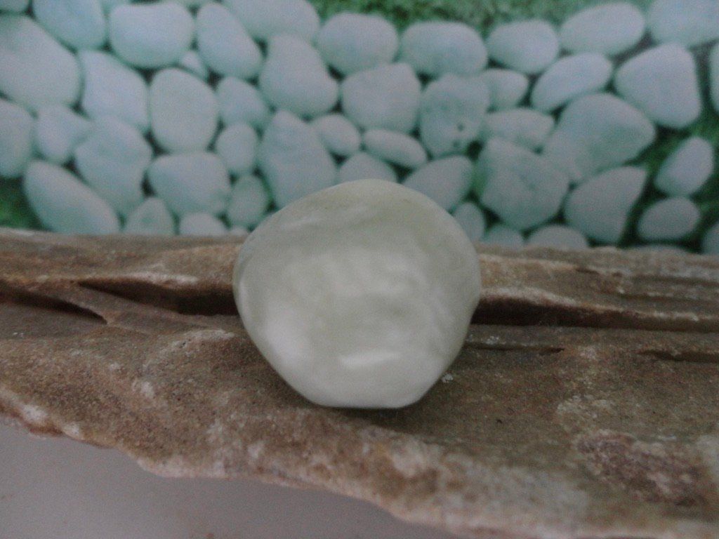 Edelsteine: Jade – Neu (gemäss Beschreibung) aus Biberist von Steine
