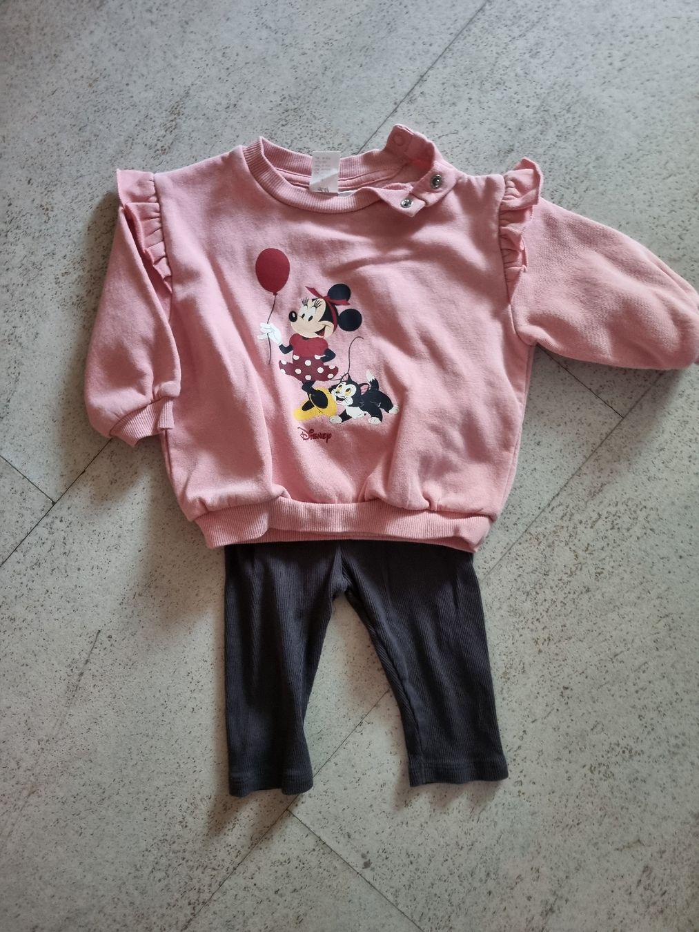 Lotti & Set di vestiti: Mädchen Pullover und Leggings Rosa Disney  – Usato da Basel venduto da and_m5k5