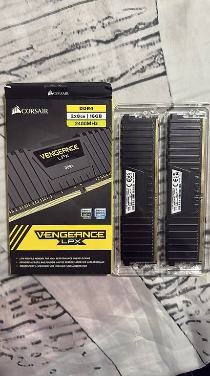 Corsair Vengeance LPX DDR4 16GB (2x8GB) 2400MHz (Gebraucht) in ...