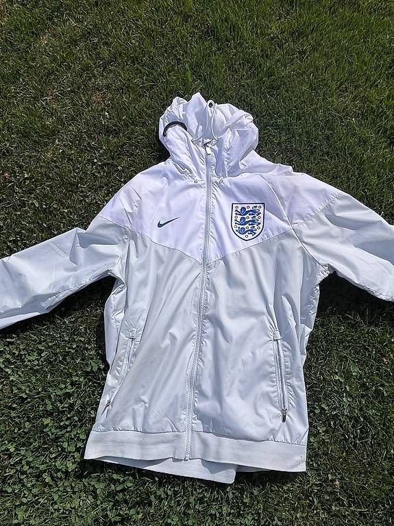Vestes: England Nike Jacke Windbreaker, Grösse M – D'occasion à Nottwil par mit_7x97