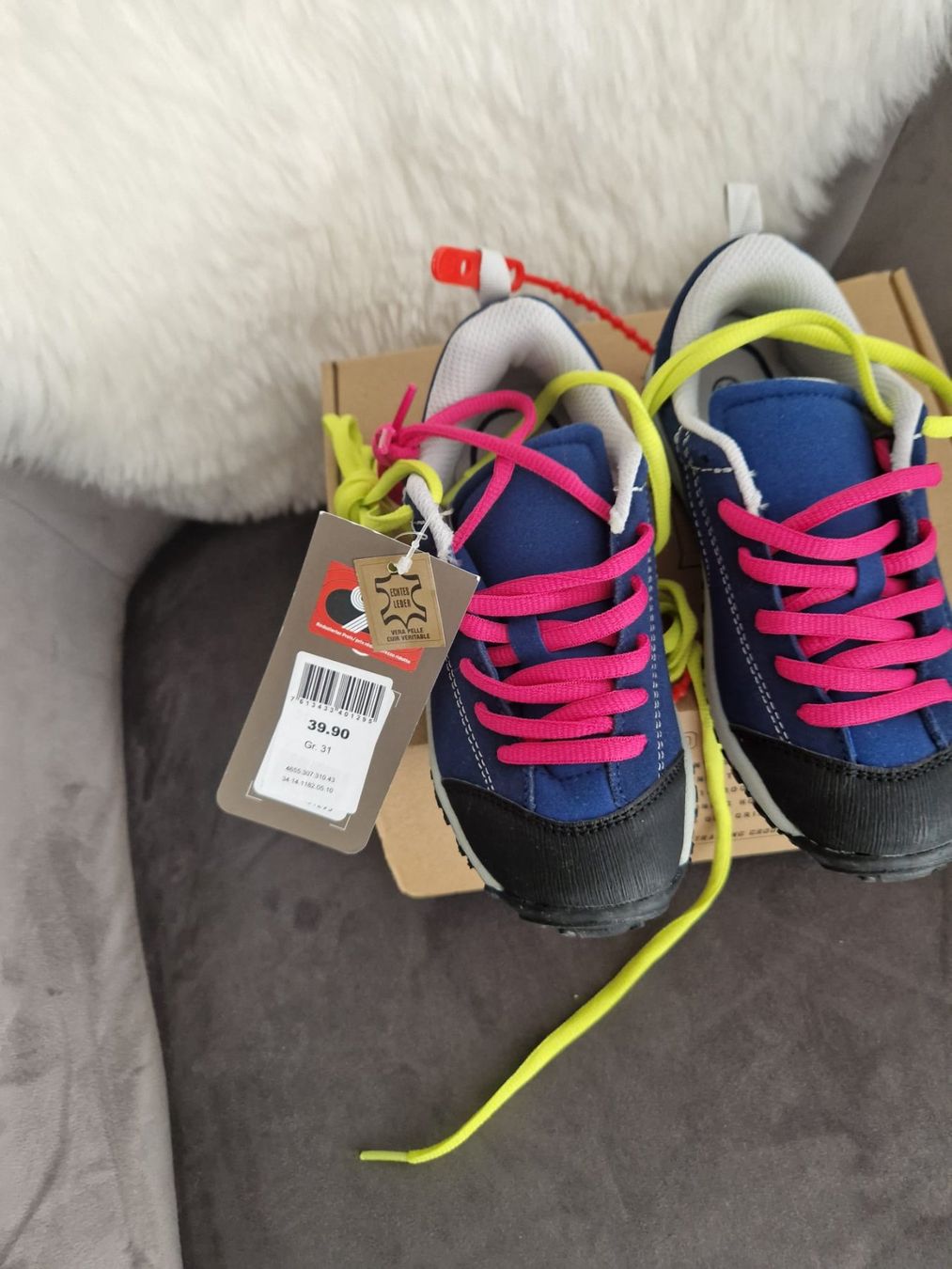 Scarpe da uomo: Kinder Trekking Schuhe neu – Nuovo (secondo la descrizione) da Gossau SG venduto da FabianW.
