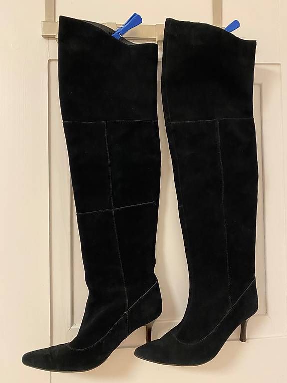 Scarpe da donna: Overknees, schwarz, Gr. 40 – Usato da Stein am Rhein venduto da aju_gr6w