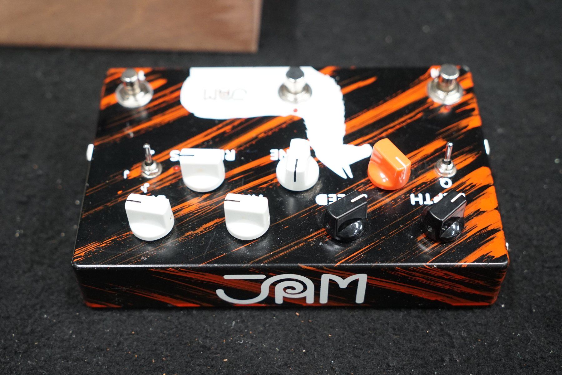 Strumenti musicali: JAM Pedals Delay Llama Supreme Effects Pedal – Usato da Ortschwaben venduto da Musictrade 6