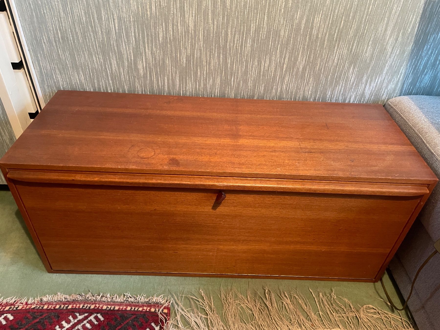 Kommoden: Mid Century Kommode mit Schlüssel – Gebraucht aus Volketswil von rubin74