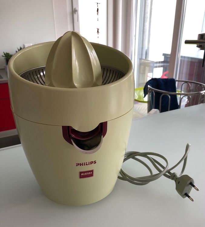 Produktbild von Weltneuheit Elektro-Zitruspresse: Vollautomatisch Früchte Pressen In