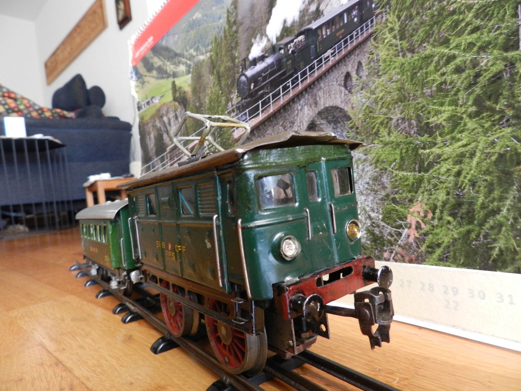 SBB/CFF/FFS Modellini di ferrovie: Alte SBB-Ellok 12V Blech mit BUCO-Wagen2/3KL.Spur0 – Usato da Steinach venduto da Silva141 3