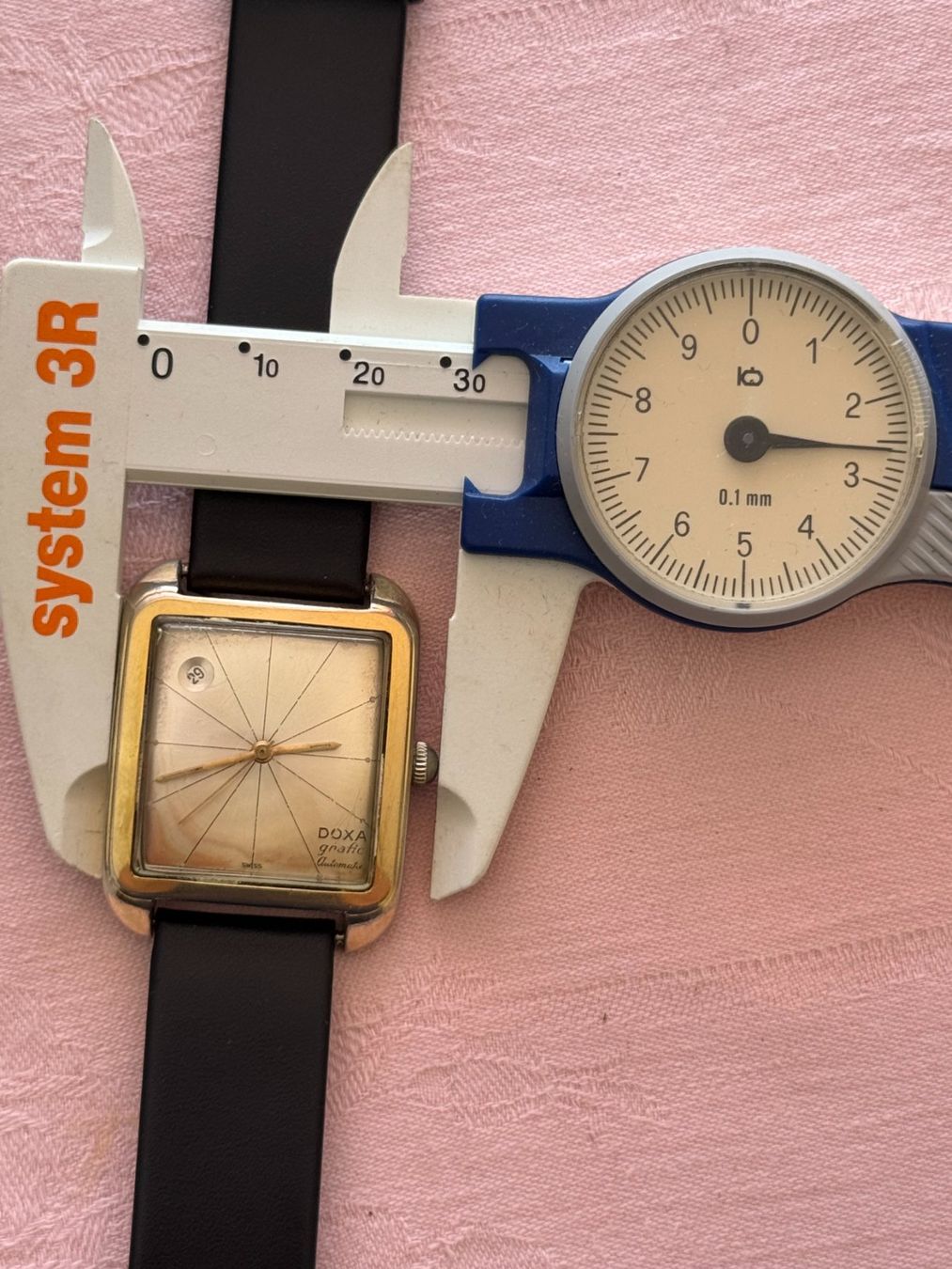 Doxa Uhren: Doxa Grafic Automatic Selten – Gebraucht aus Rorschach von Spektar 7