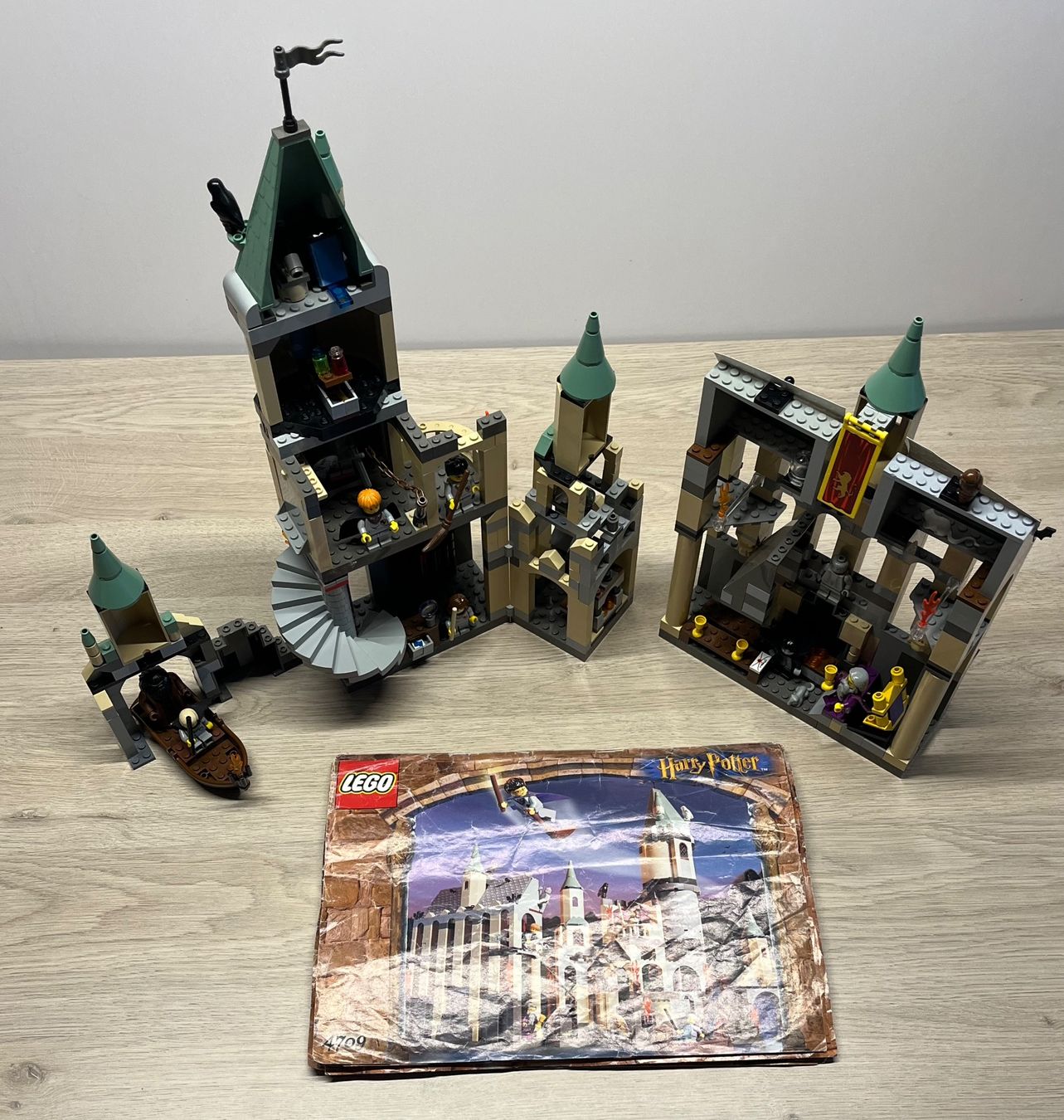 Lego Kit di costruzioni: Légo 4709 "Hogwarts Castle" Complet+Manuel de 2001 ! – Usato da Courgenay venduto da Kolfree 1