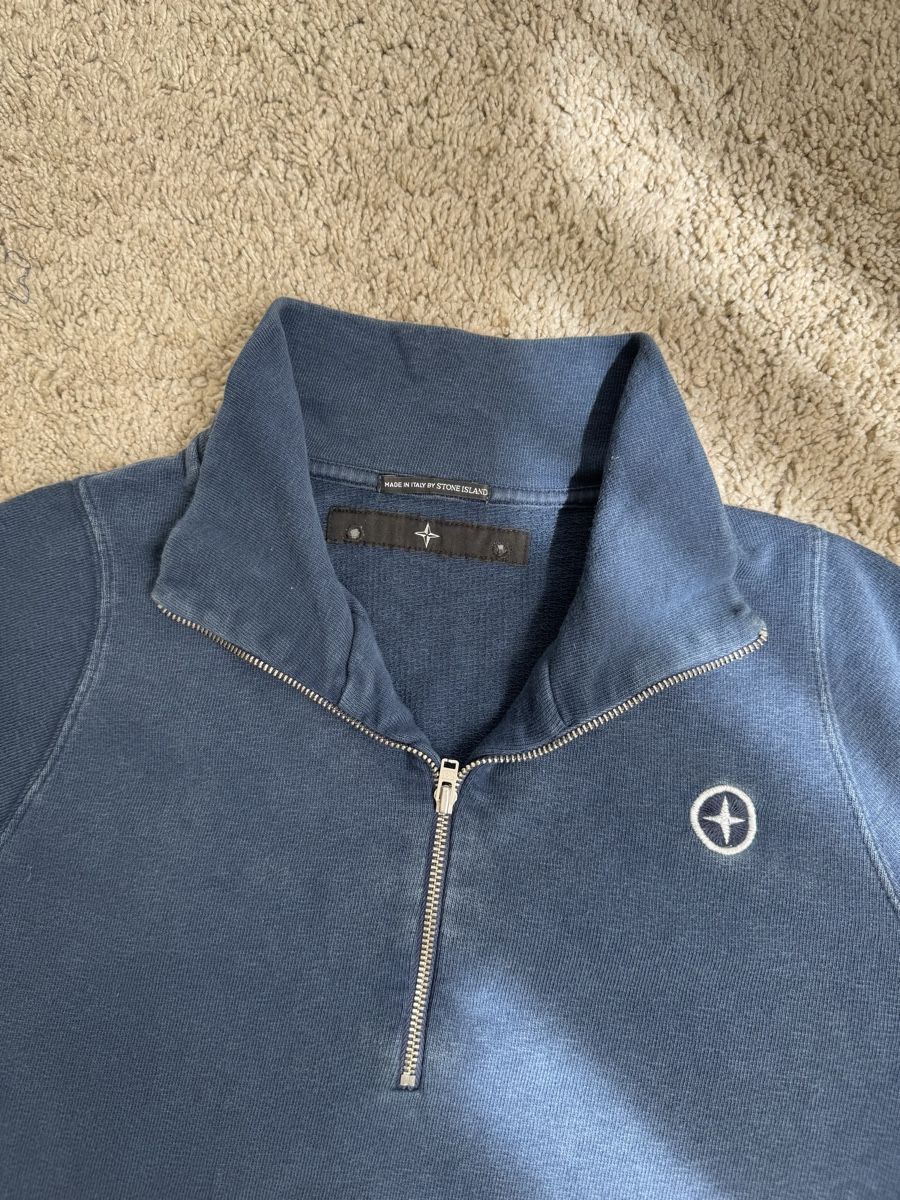 Stone Island Maglioni & Felpe: Vintage Stone Island Pullover Blau Gr. M  – Usato da Basel venduto da Oloir 1