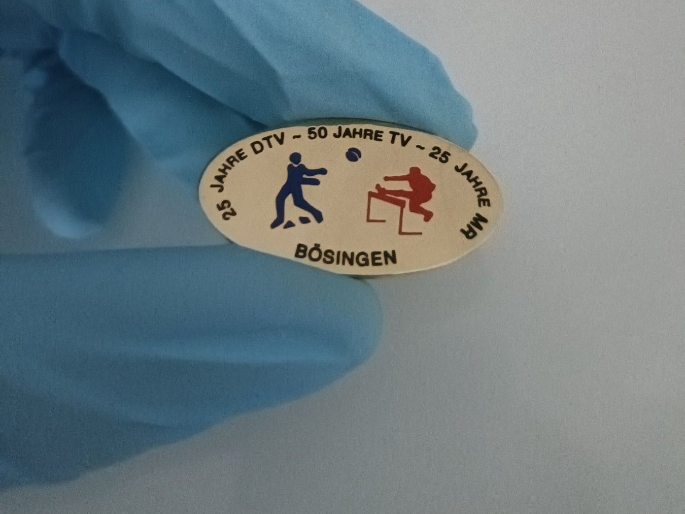 Placchette & Badge: Pin Bösingen Jubiläum - Box 19 – Usato da Köniz venduto da Pinscollect