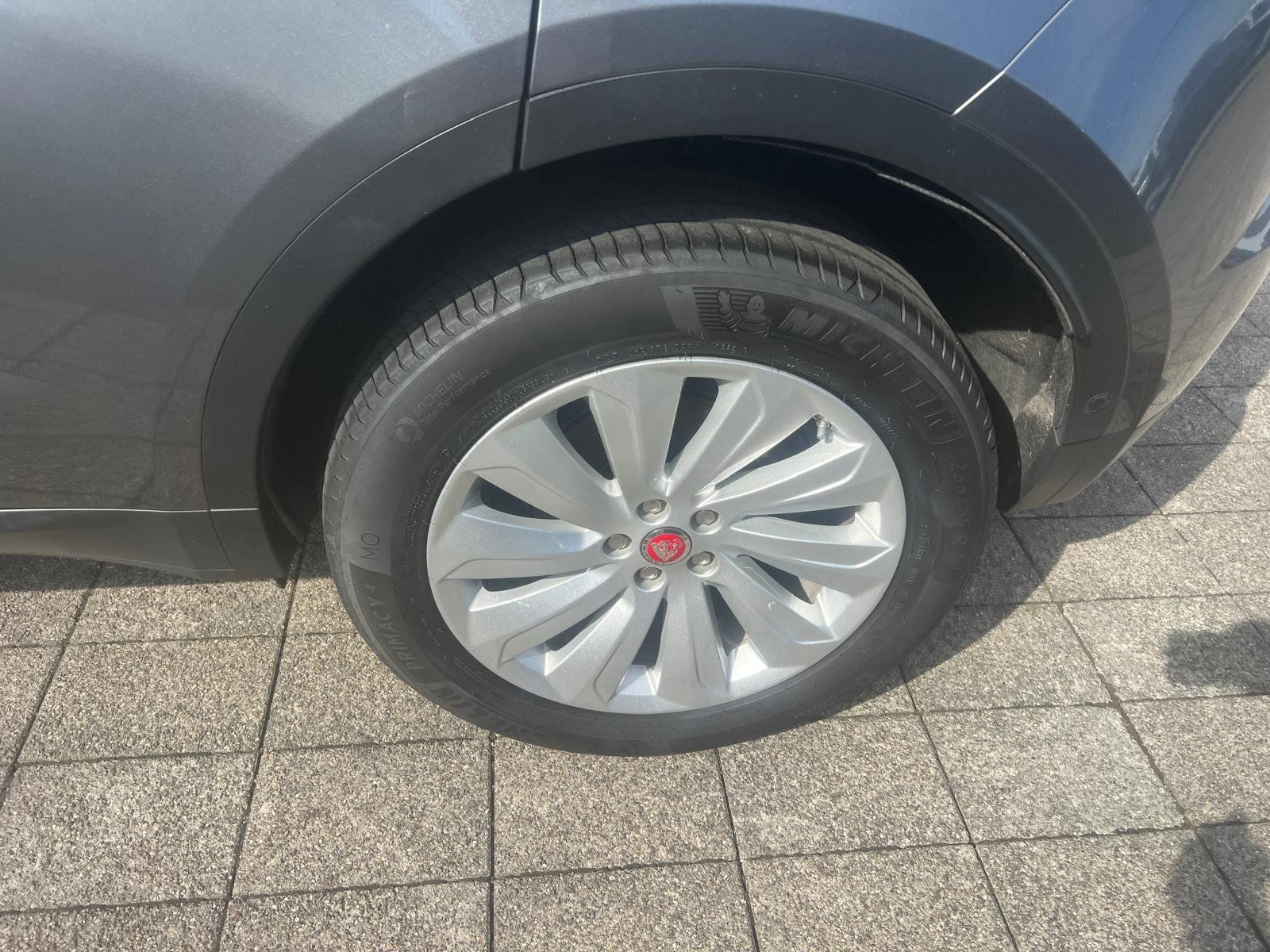 Jaguar Automobili: Jaguar E-Pace P250 AWD – Usato da Otelfingen venduto da hof74 5