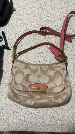 Coach Shoulder Bag Signature Canvas Pink Details Used