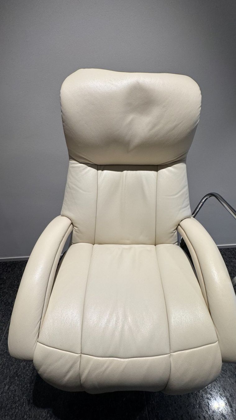 Strässle Poltrone: Strässle Relaxsessel Arthur mit Massagefunktion – Usato da Uetliburg SG venduto da Dani_72 9
