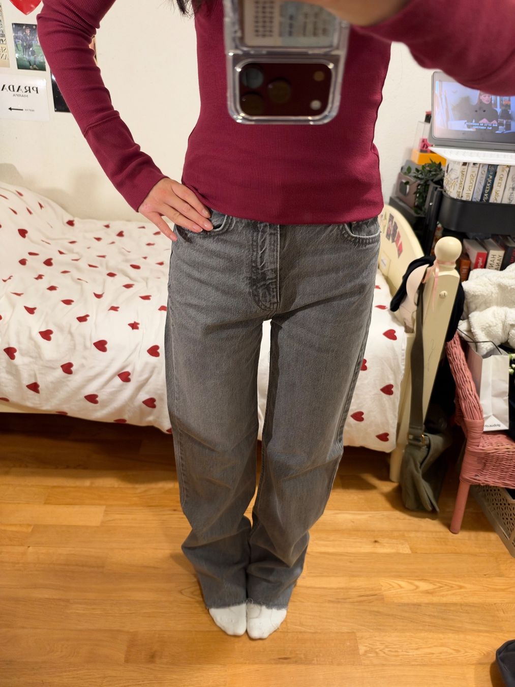 Pull&Bear Jeans: Pull & Bear Baggy Jeans Blau, Schwarz und Grau – Usato da Root venduto da meower_ 9
