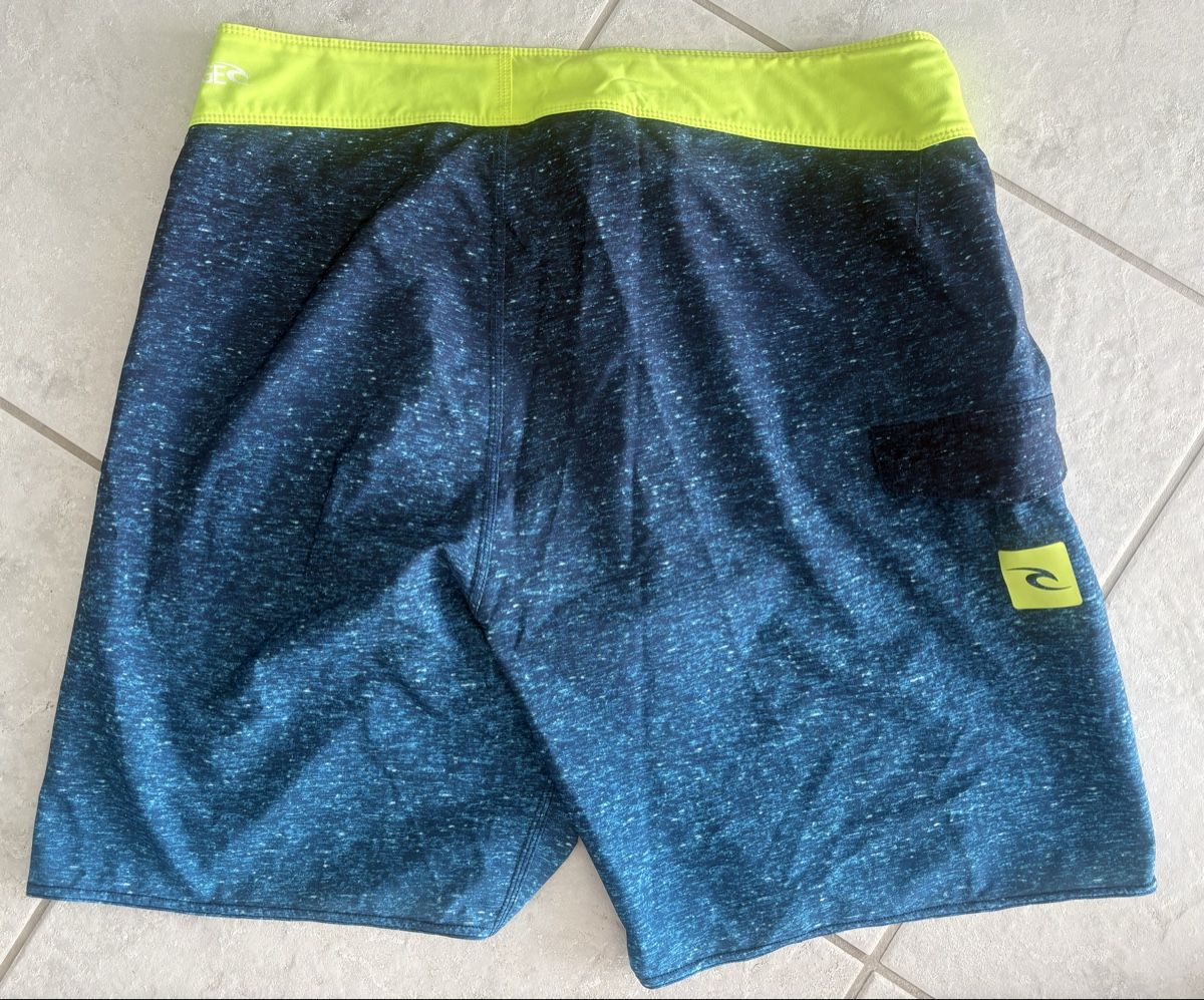 Hosen: Boardshorts RIPCURL Gr. 36-38 – Gebraucht aus Steffisburg von LollipopRM69 1