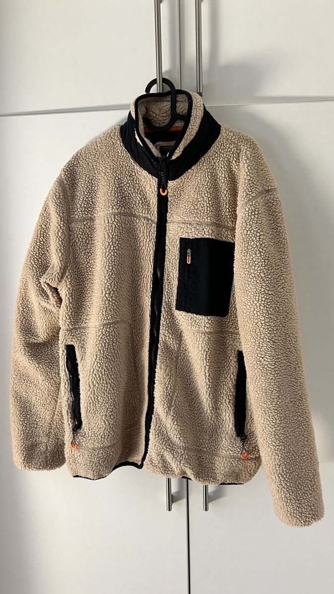 Pullover & Sweatshirts: Cooler Fleece Pullover Grösse L – Gebraucht aus Basel von Tshabajuju 1