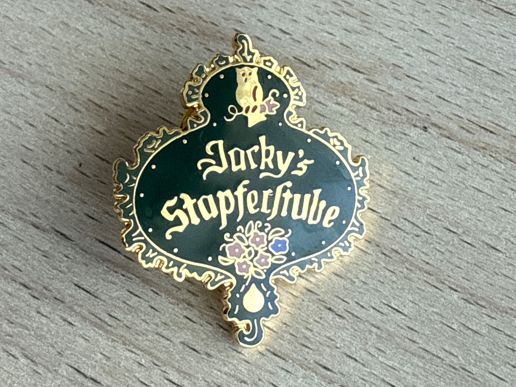 Plaquettes & Badges: Pin Jacky's Stapferstube – D'occasion à Glattbrugg par Schweigmatt