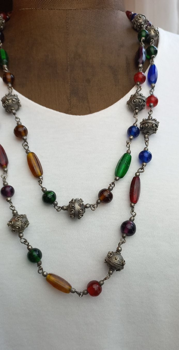 Catenine: Vintage,Halskette mit Bunten Glasperlen. – Usato da Buchs AG venduto da Dzirul 8