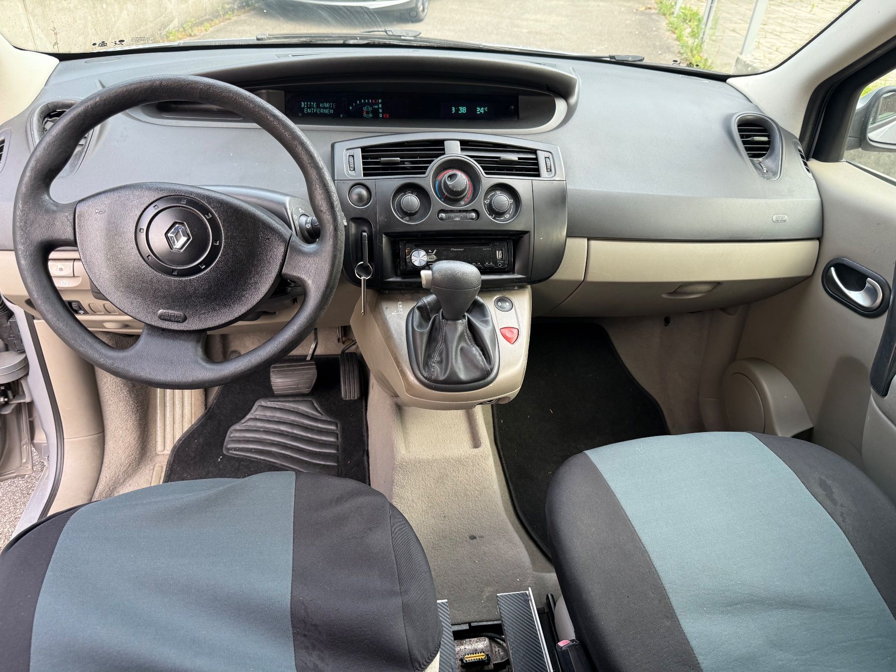 Renault Automobili: Renault Megane Scenic 1.6 Ab MFK – Usato da Gerlafingen venduto da Caki007 6