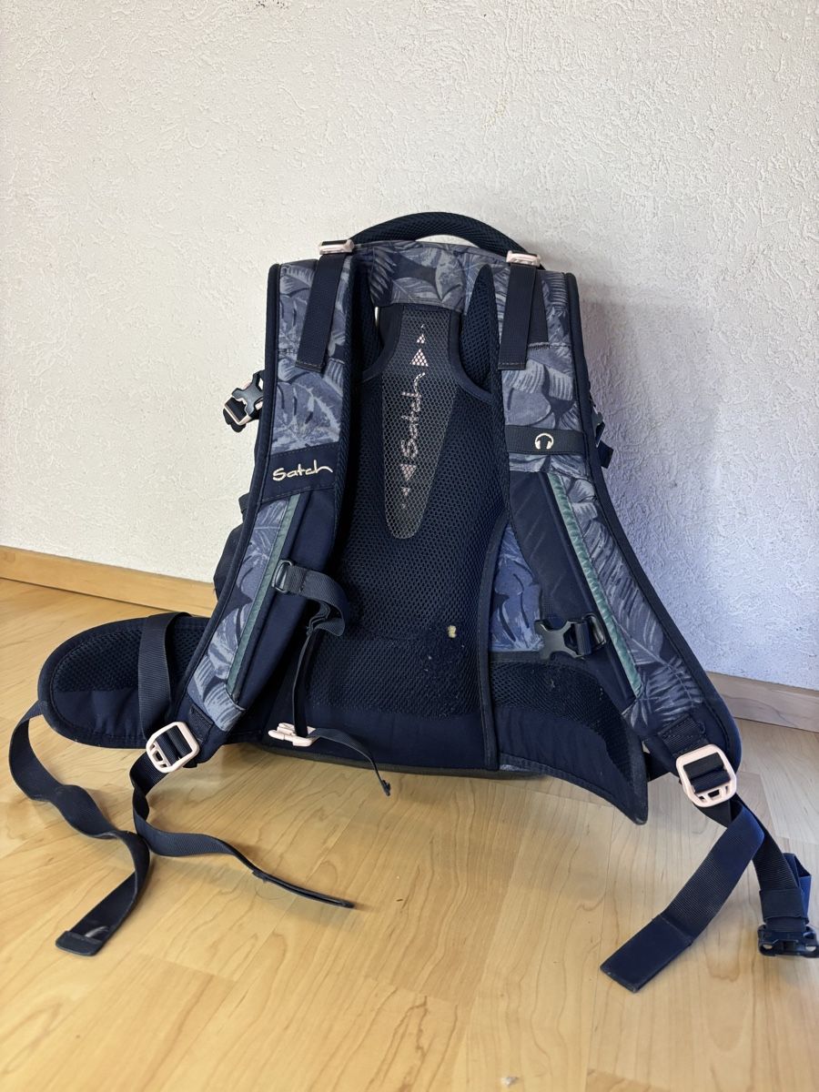 Satch Sacs & sacs à dos: Satch Schulrucksack -Midnight jungle – D'occasion à Mollis par glagra 1
