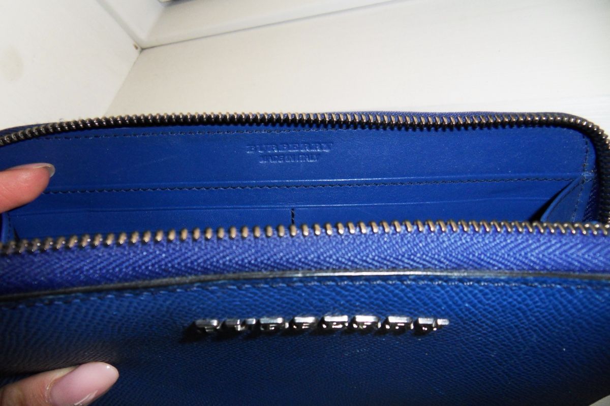 Burberry Portemonnaies: Authentic Burberry Wallet Blue Leather – D'occasion à Stilli par amy_k5jv 1