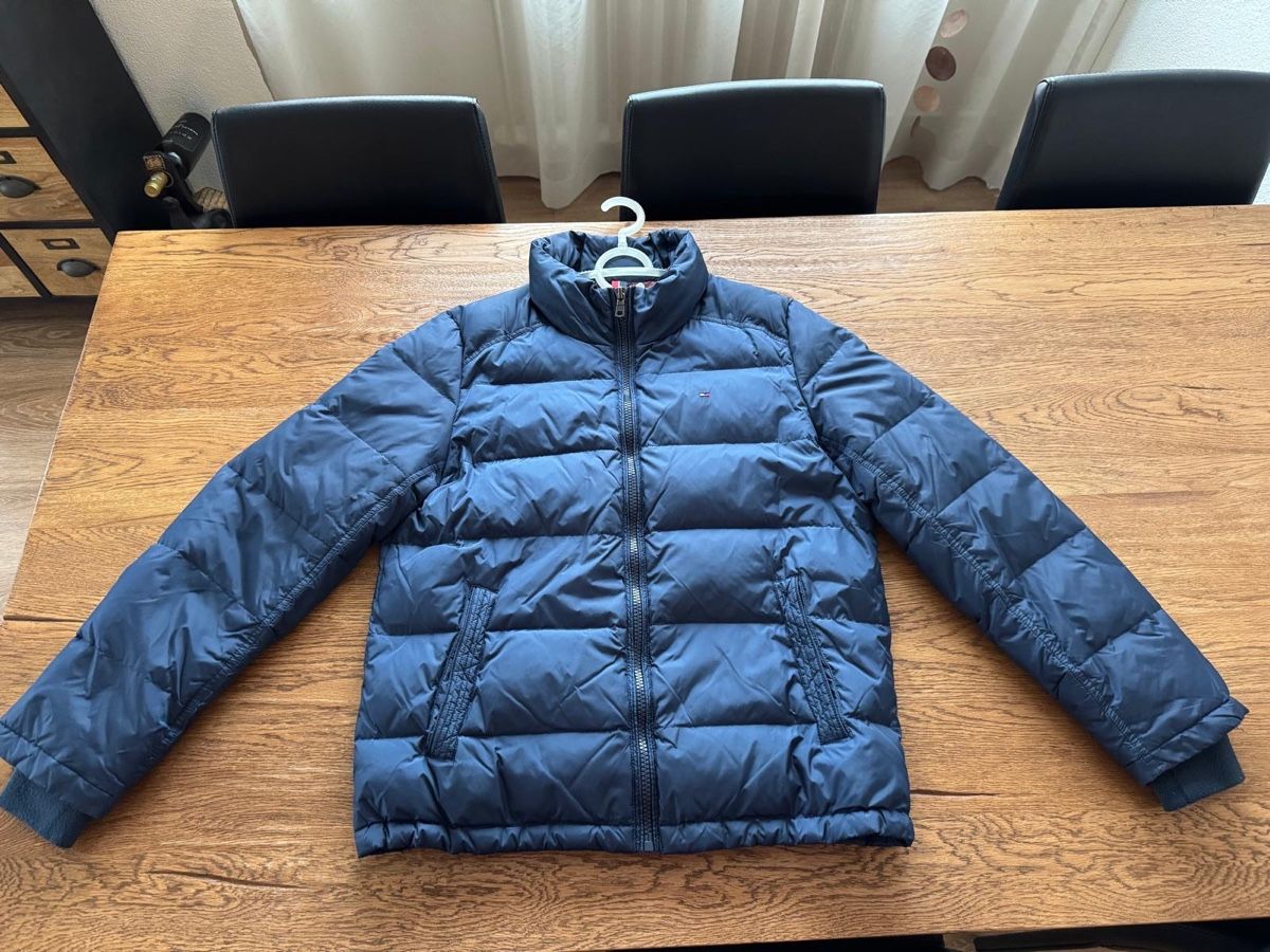 Tommy Hilfiger Giacche: Tommy Hilfiger Winterjacke M – Usato da Küssnacht am Rigi venduto da Ebikoner