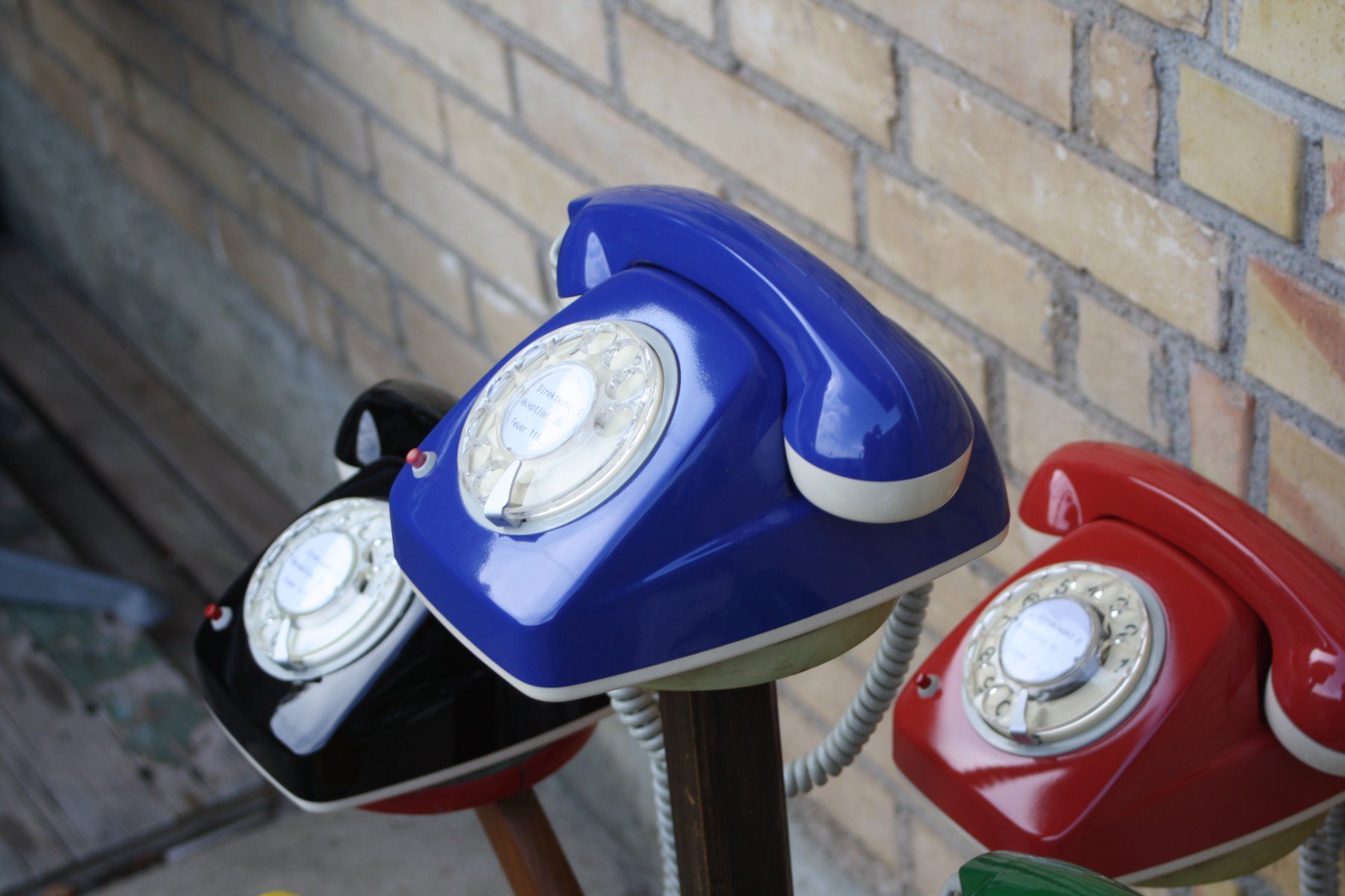 Telefoni: TELEFON VINTAGE MIT WÄHLSCHEIBE – Usato da Wauwil venduto da Pneuedy 6